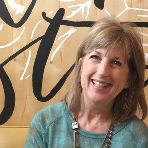 Meet your Posher, Lauri